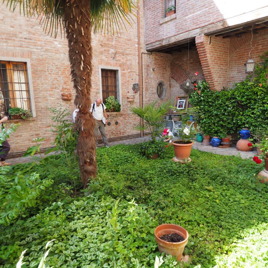 Appartement Il Giardino Segreto à Ferrare Extérieur photo